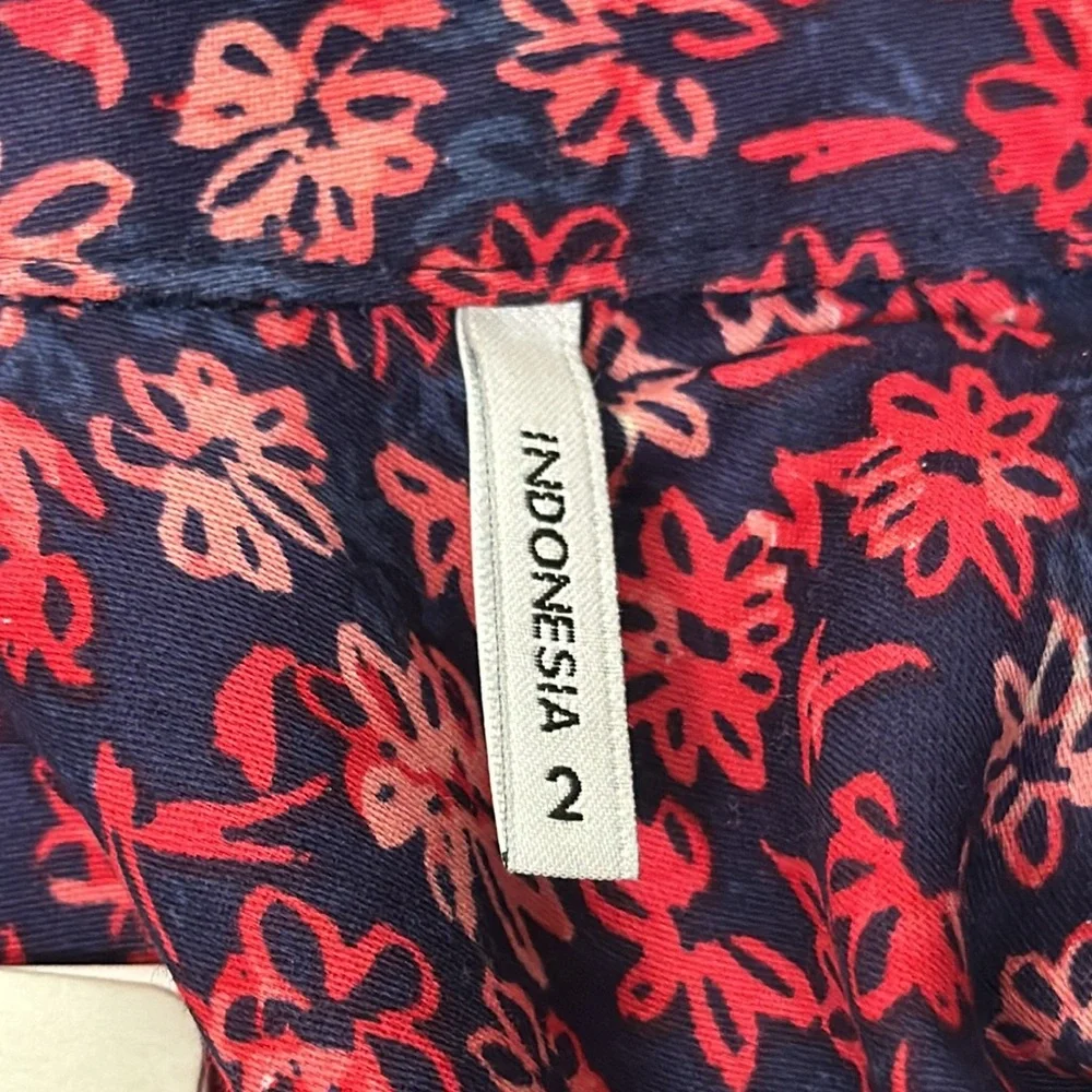 Foxcroft Coral Sunset Floral Button-up Shirt Size 2